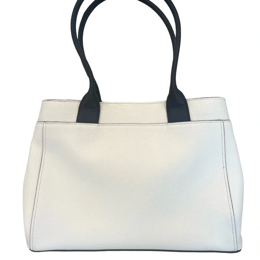 SOLD! COACH NWOT. COLOR IS PARCHMENT - Picture 2 of 4